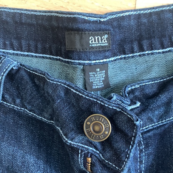 Dark denim A.n.a shorts - Picture 2 of 5